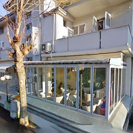 Hotel Silvia Viserbella di Rimini Zewnętrze zdjęcie
